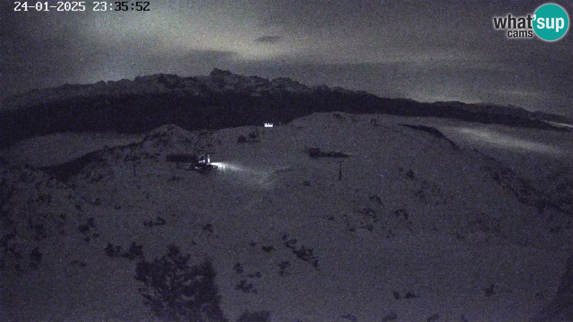 Vogel Ski Resort webcam View from Orlova Glava to Triglav