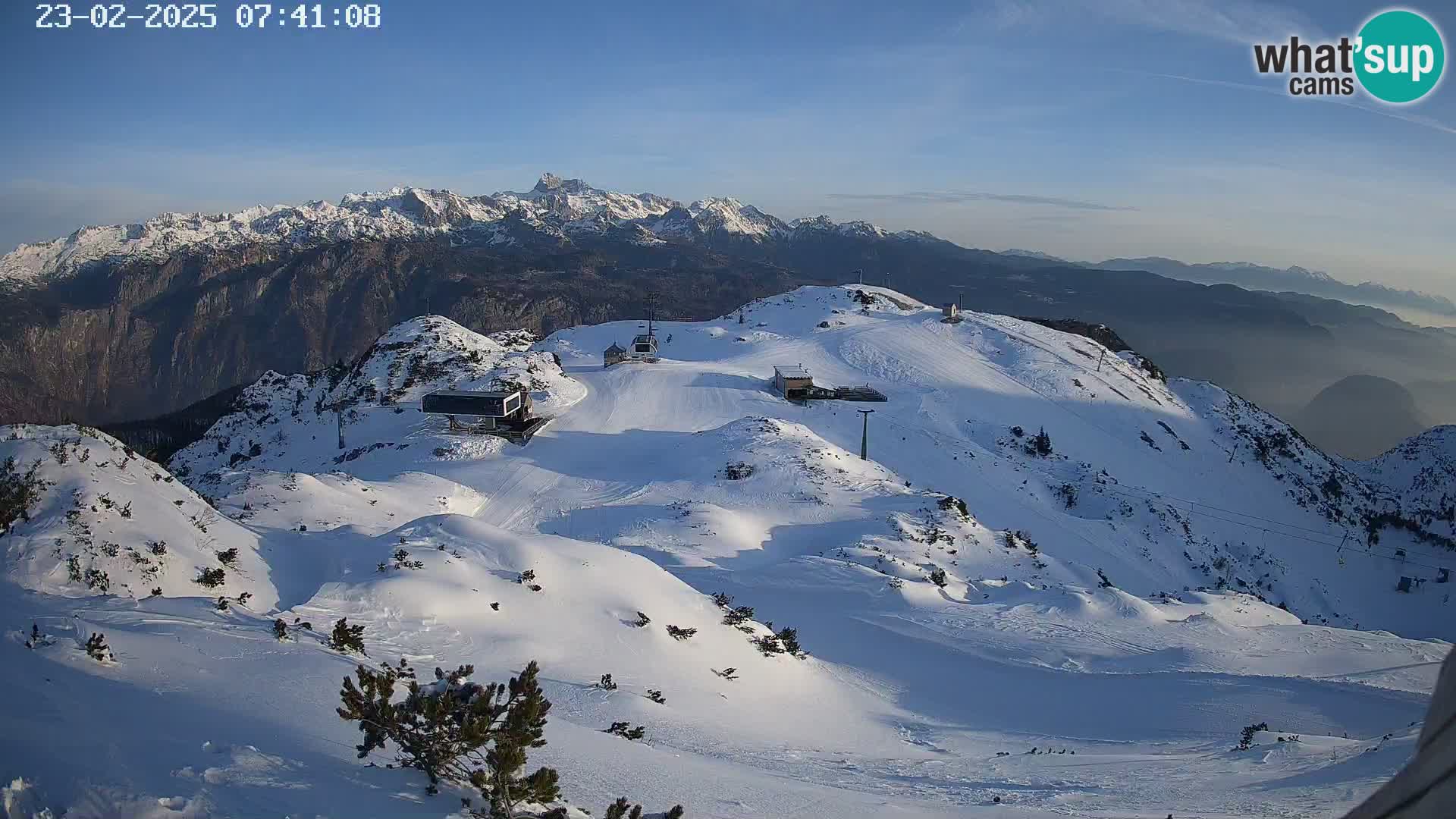 Vogel Ski Resort webcam View from Orlova Glava to Triglav