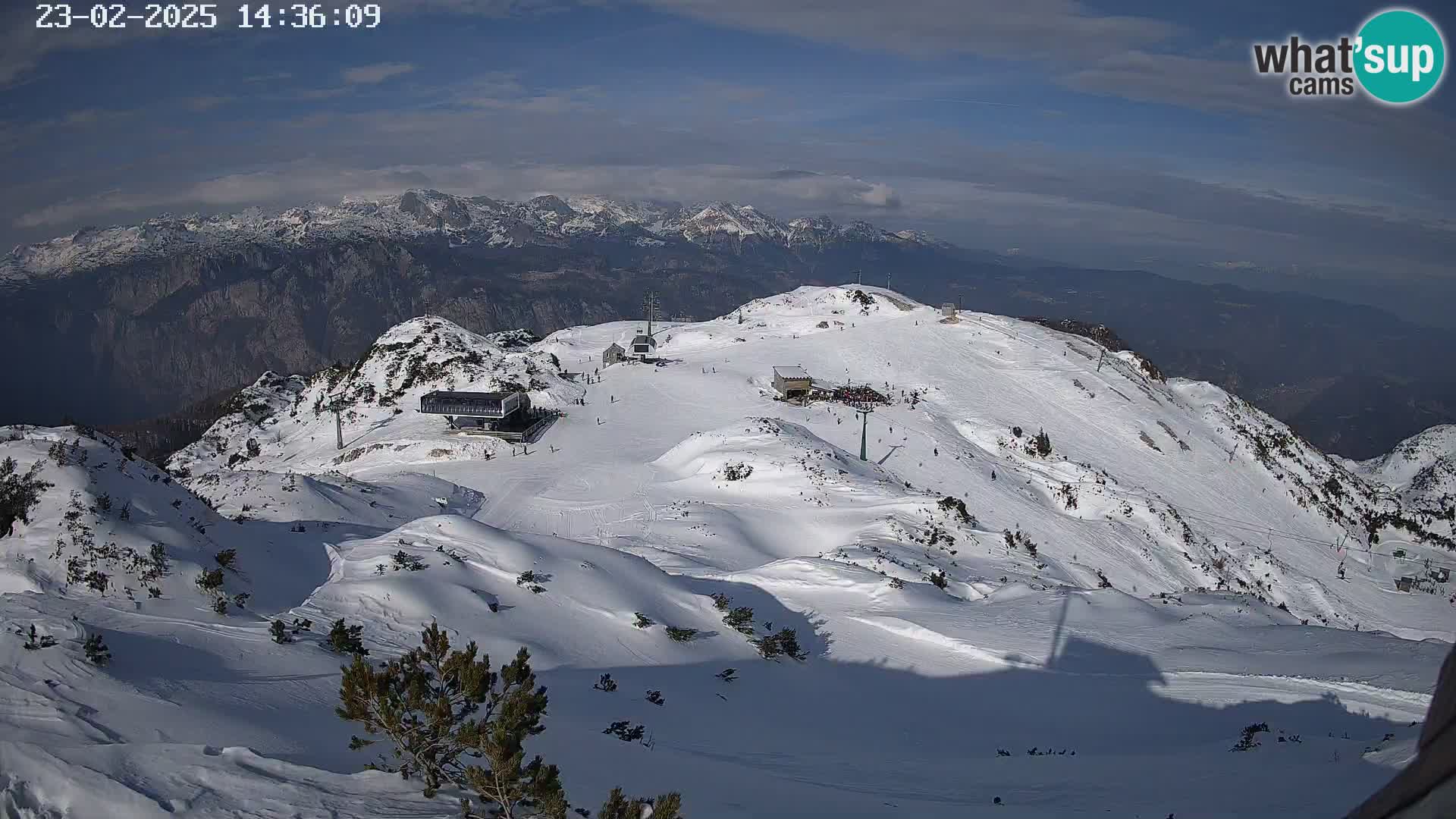 Vogel Ski Resort webcam View from Orlova Glava to Triglav