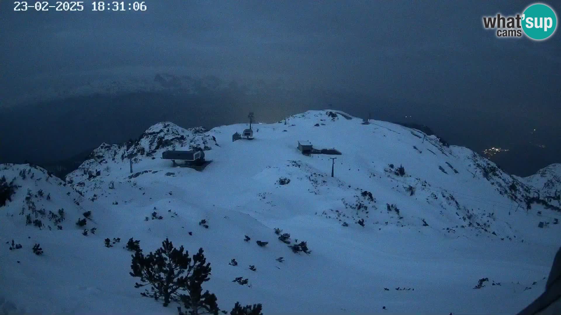 Stazione sciistica Vogel webcam Panorama dalla Orlova glave verso il Triglav