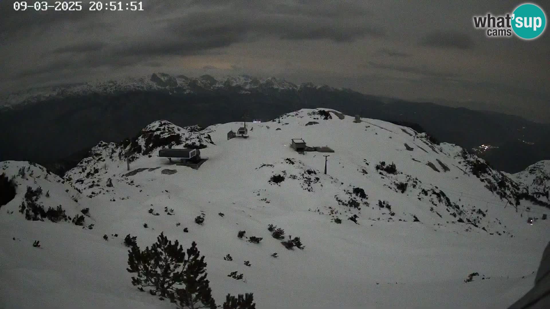 Vogel Ski Resort webcam View from Orlova Glava to Triglav