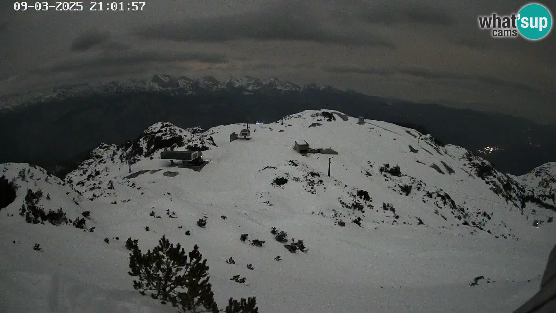 Vogel Ski Resort webcam View from Orlova Glava to Triglav