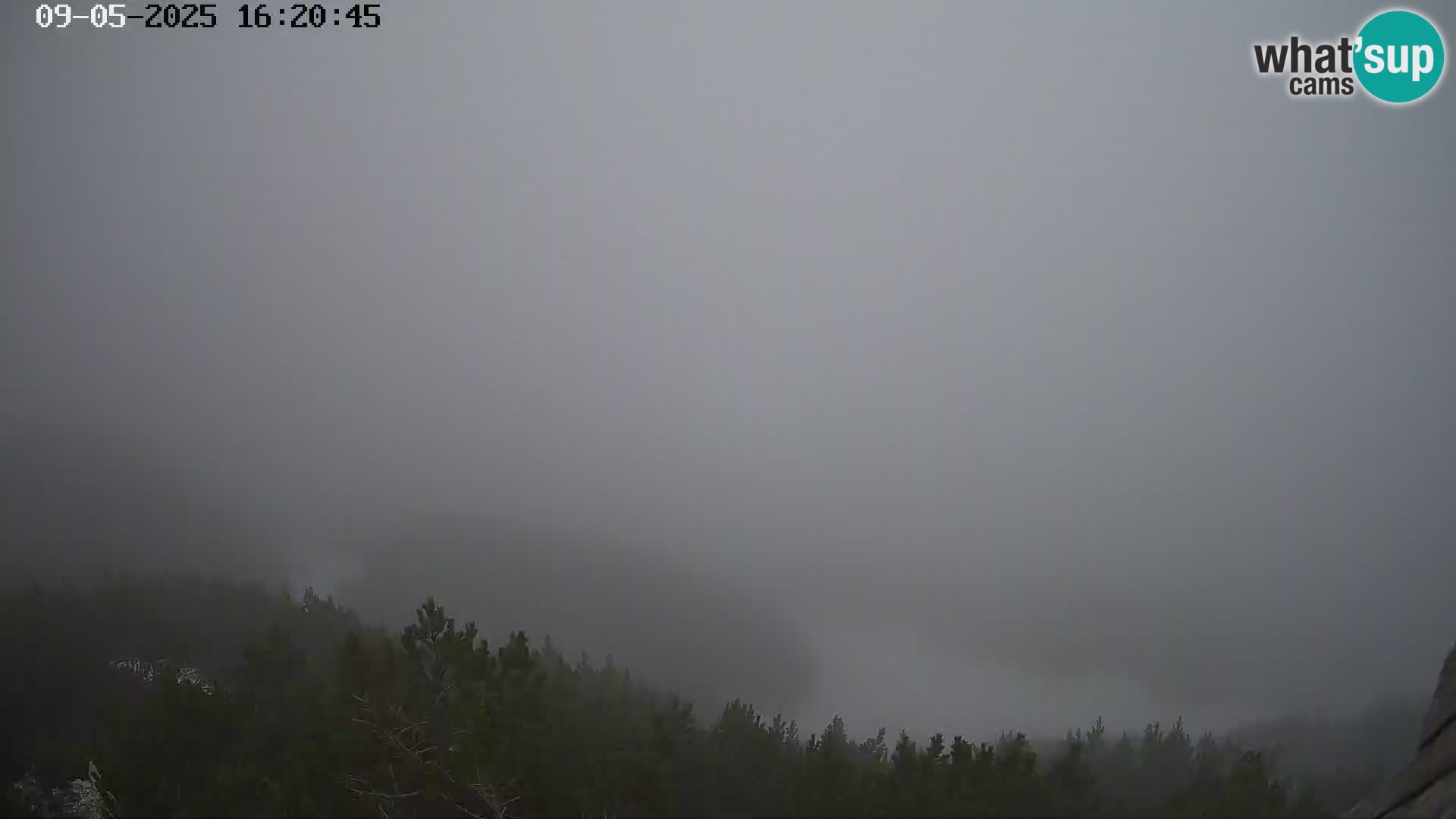Vogel Ski Resort webcam View from Orlova Glava to Triglav
