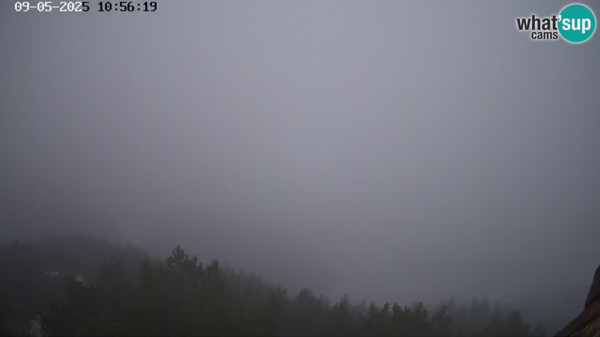 Vogel Ski Resort webcam View from Orlova Glava to Triglav