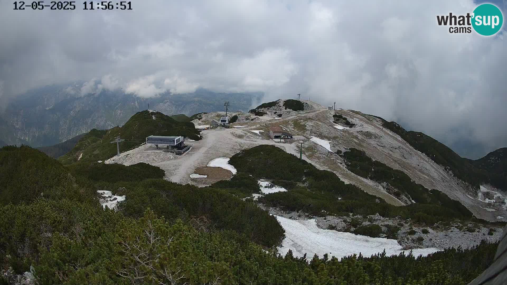 Vogel Ski Resort webcam View from Orlova Glava to Triglav