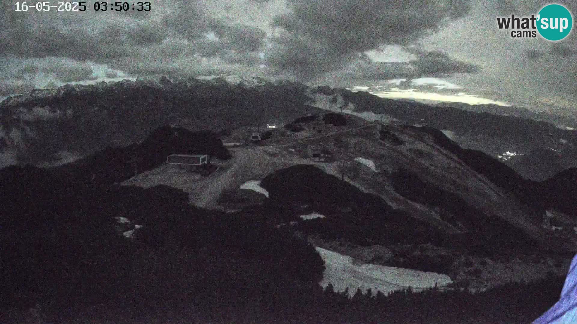 Vogel Ski Resort webcam View from Orlova Glava to Triglav