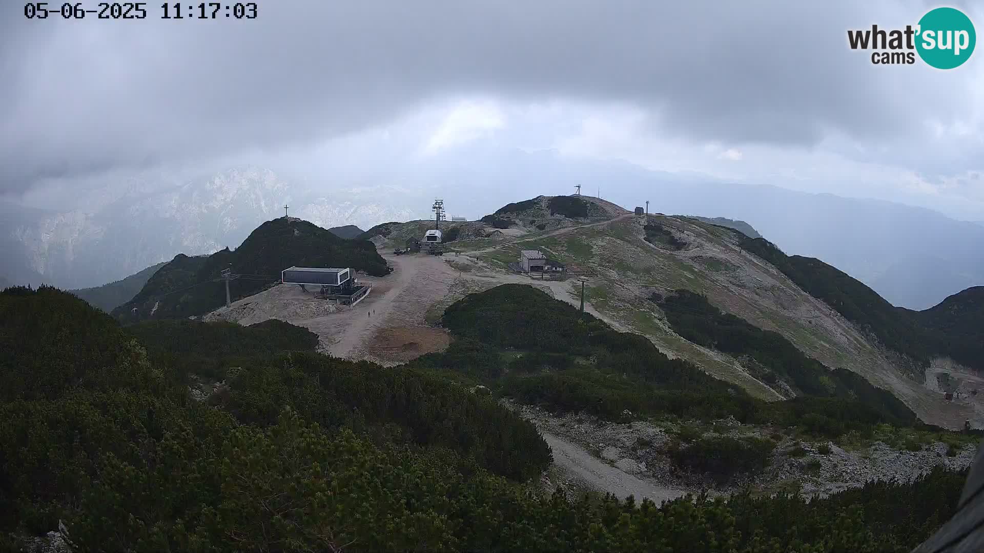Vogel Ski Resort webcam View from Orlova Glava to Triglav