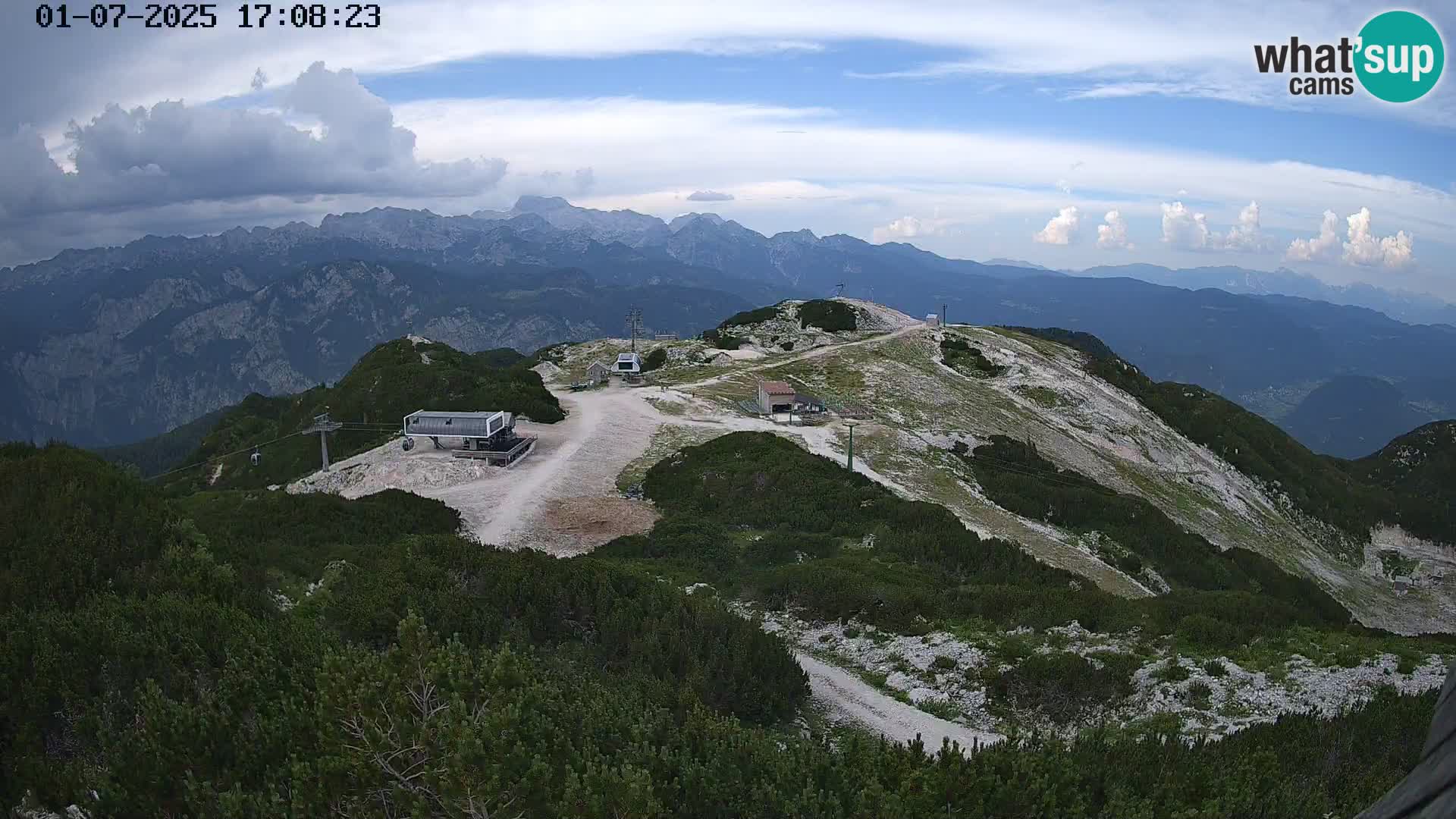 Vogel Ski Resort webcam View from Orlova Glava to Triglav
