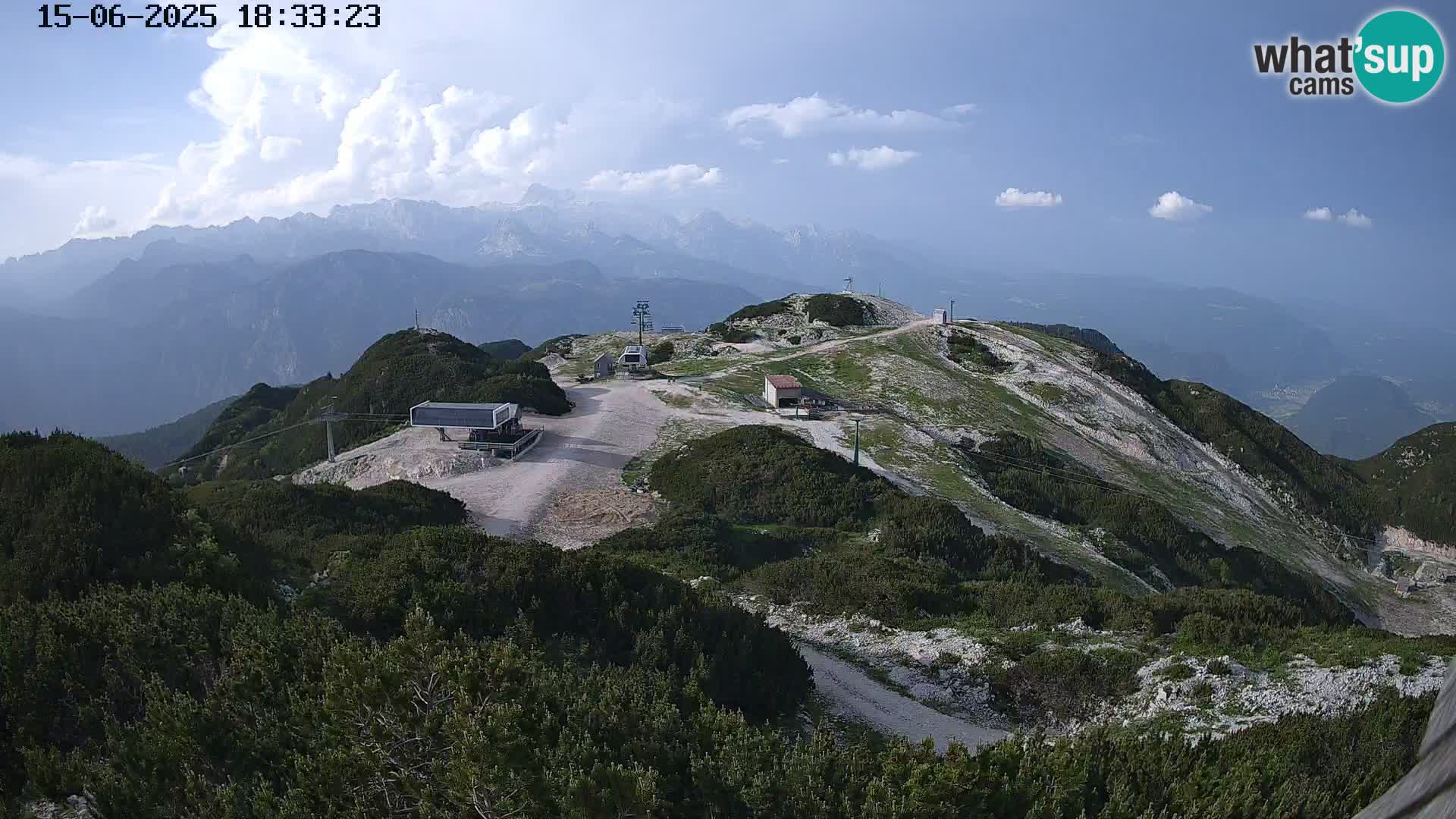 Vogel Ski Resort webcam View from Orlova Glava to Triglav