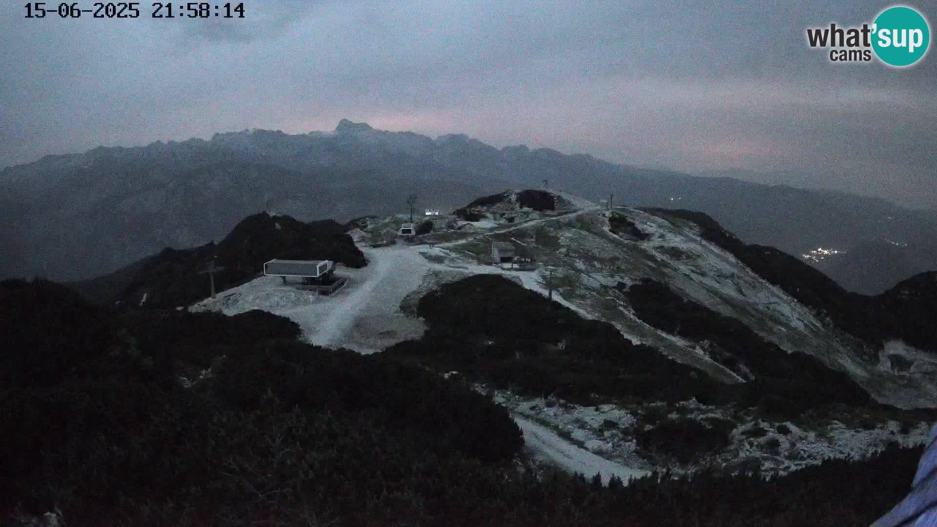 Vogel Ski Resort webcam View from Orlova Glava to Triglav