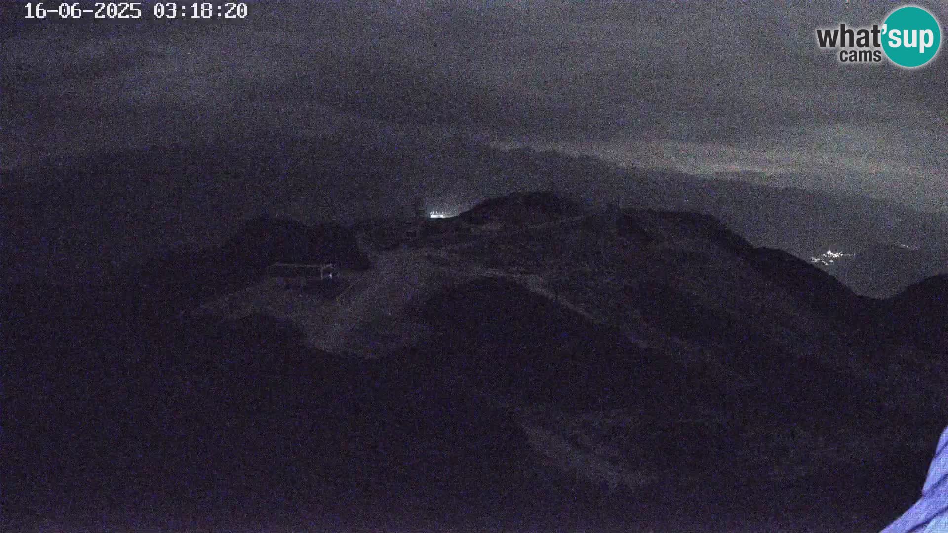 Vogel Ski Resort webcam View from Orlova Glava to Triglav