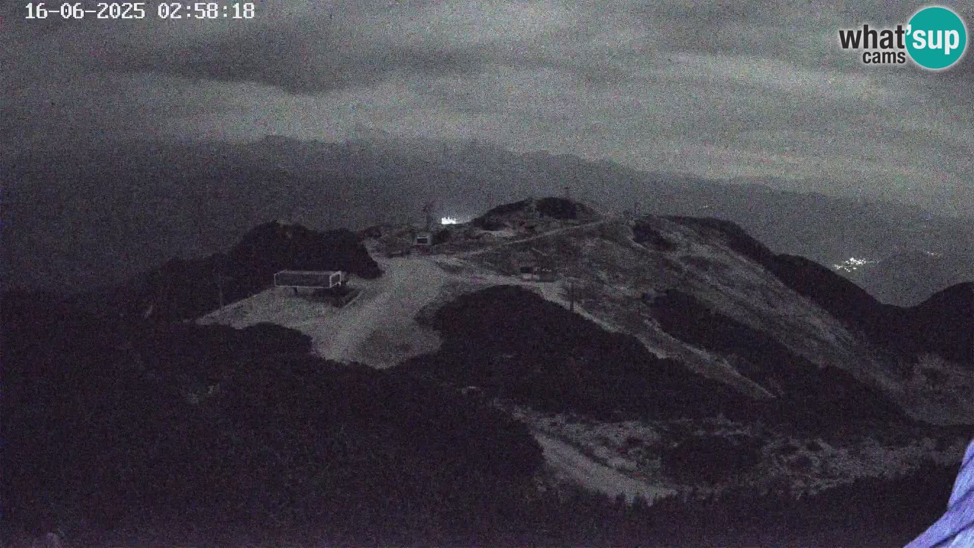 Vogel Ski Resort webcam View from Orlova Glava to Triglav
