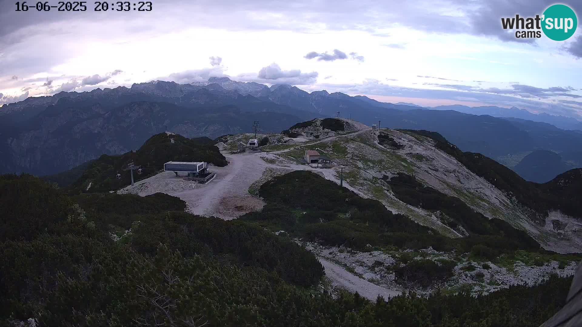 Stazione sciistica Vogel webcam Panorama dalla Orlova glave verso il Triglav