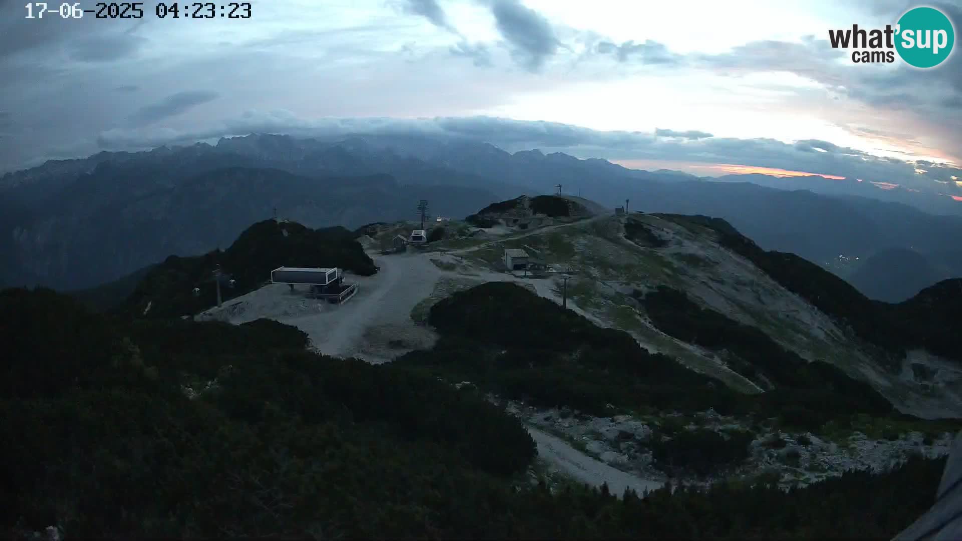 Vogel Ski Resort webcam View from Orlova Glava to Triglav