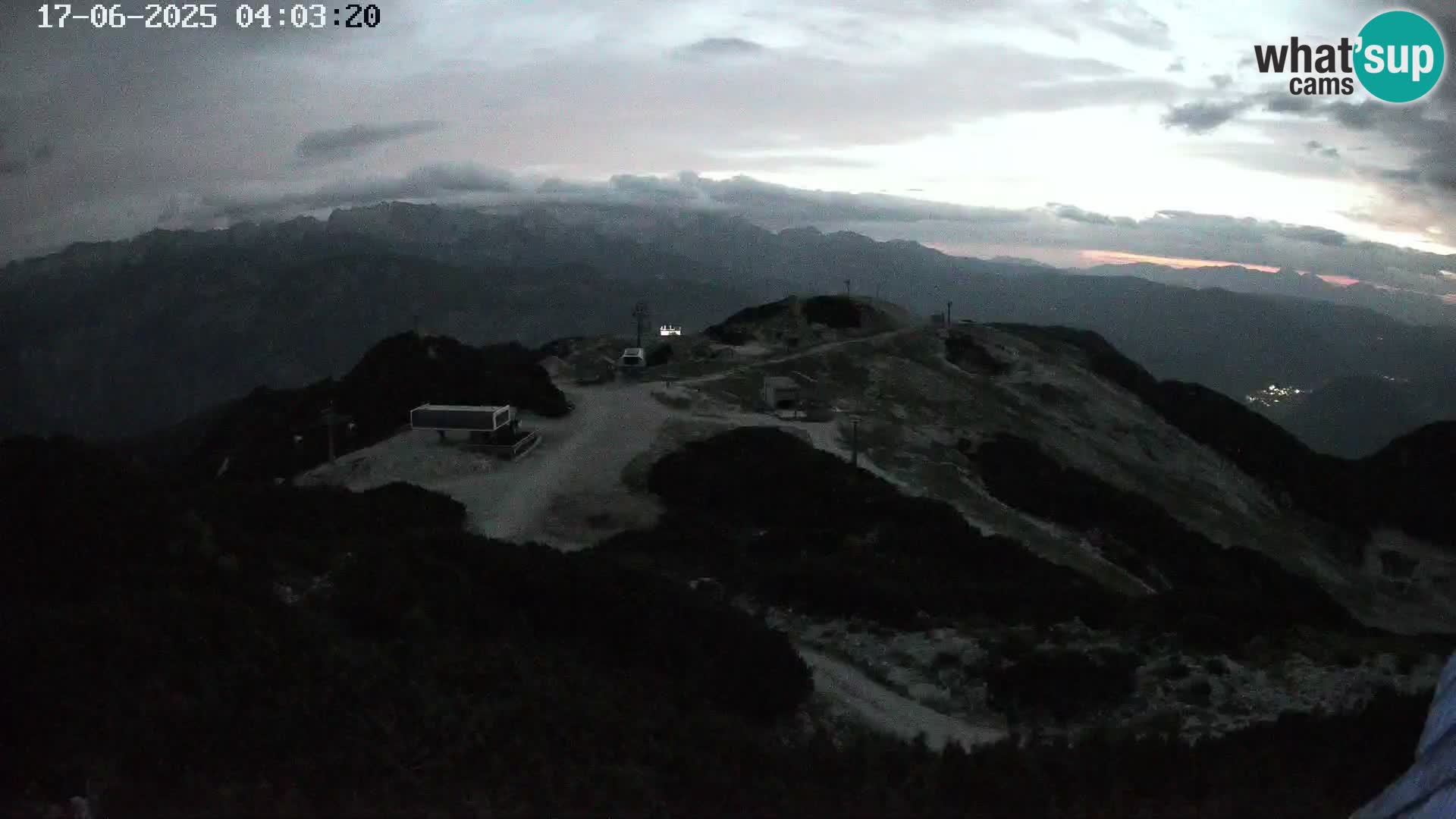 Vogel Ski Resort webcam View from Orlova Glava to Triglav