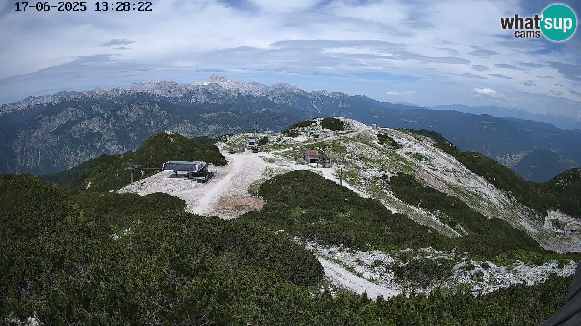 Vogel Ski Resort webcam View from Orlova Glava to Triglav