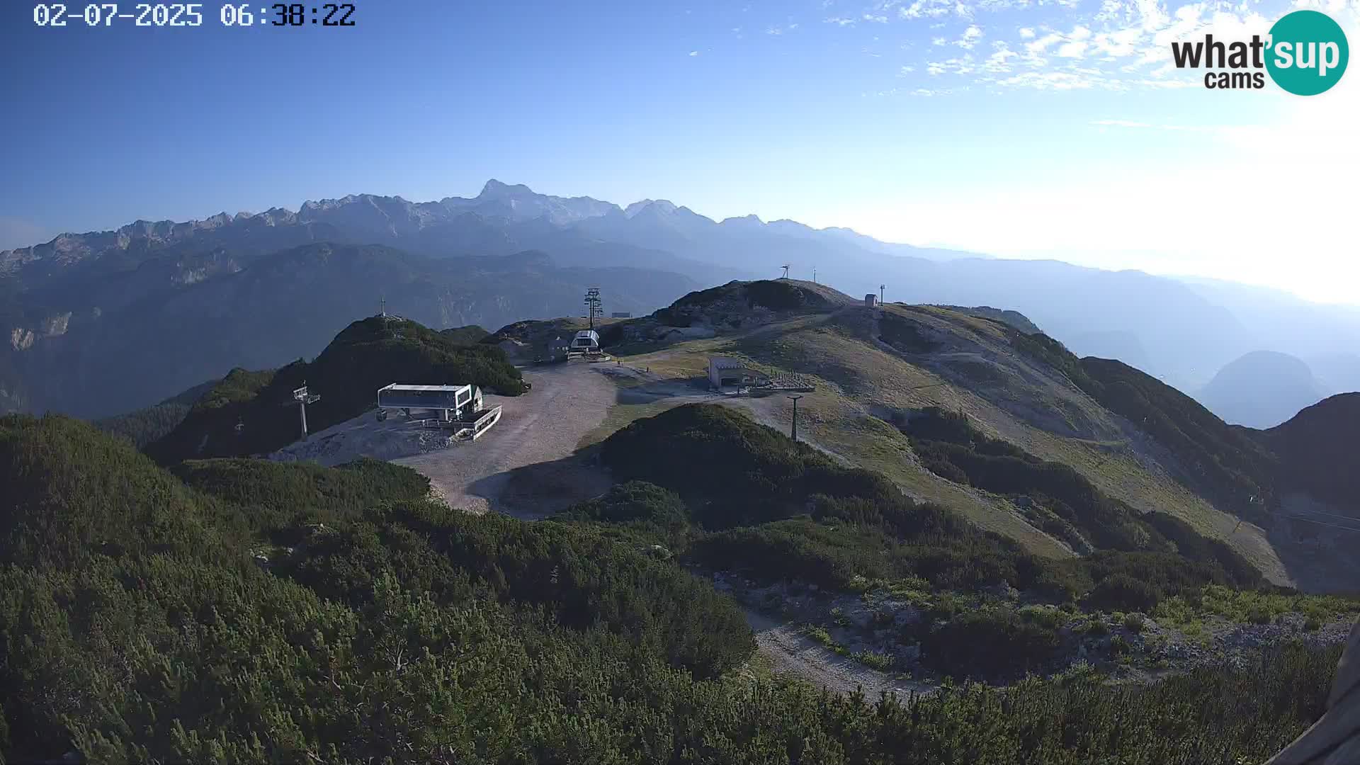 Vogel Ski Resort webcam View from Orlova Glava to Triglav