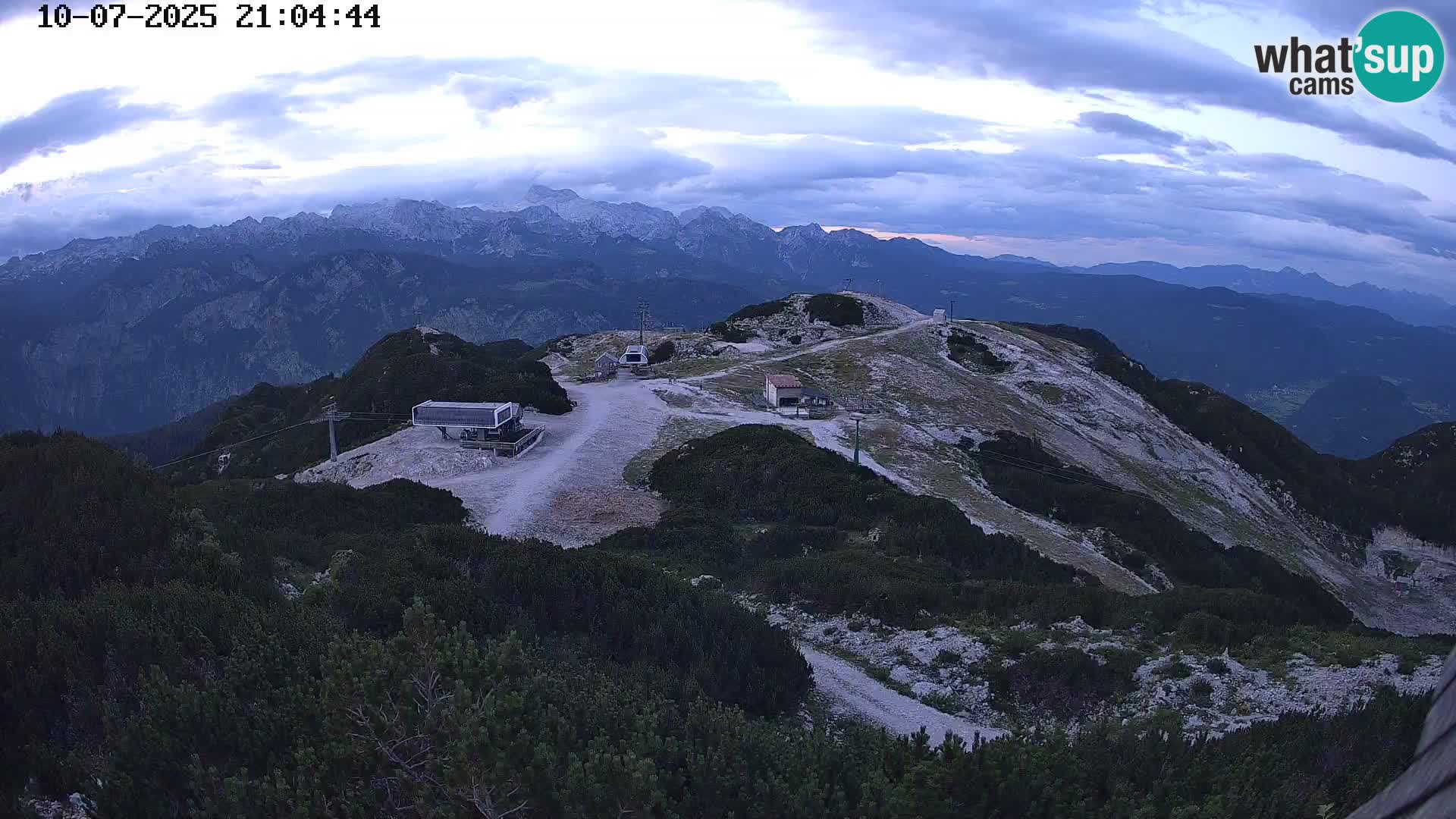 Vogel Ski Resort webcam View from Orlova Glava to Triglav