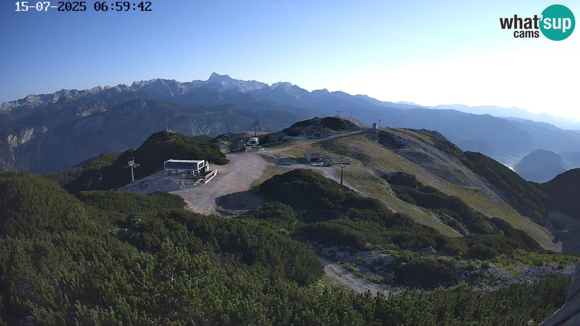 Vogel Ski Resort webcam View from Orlova Glava to Triglav