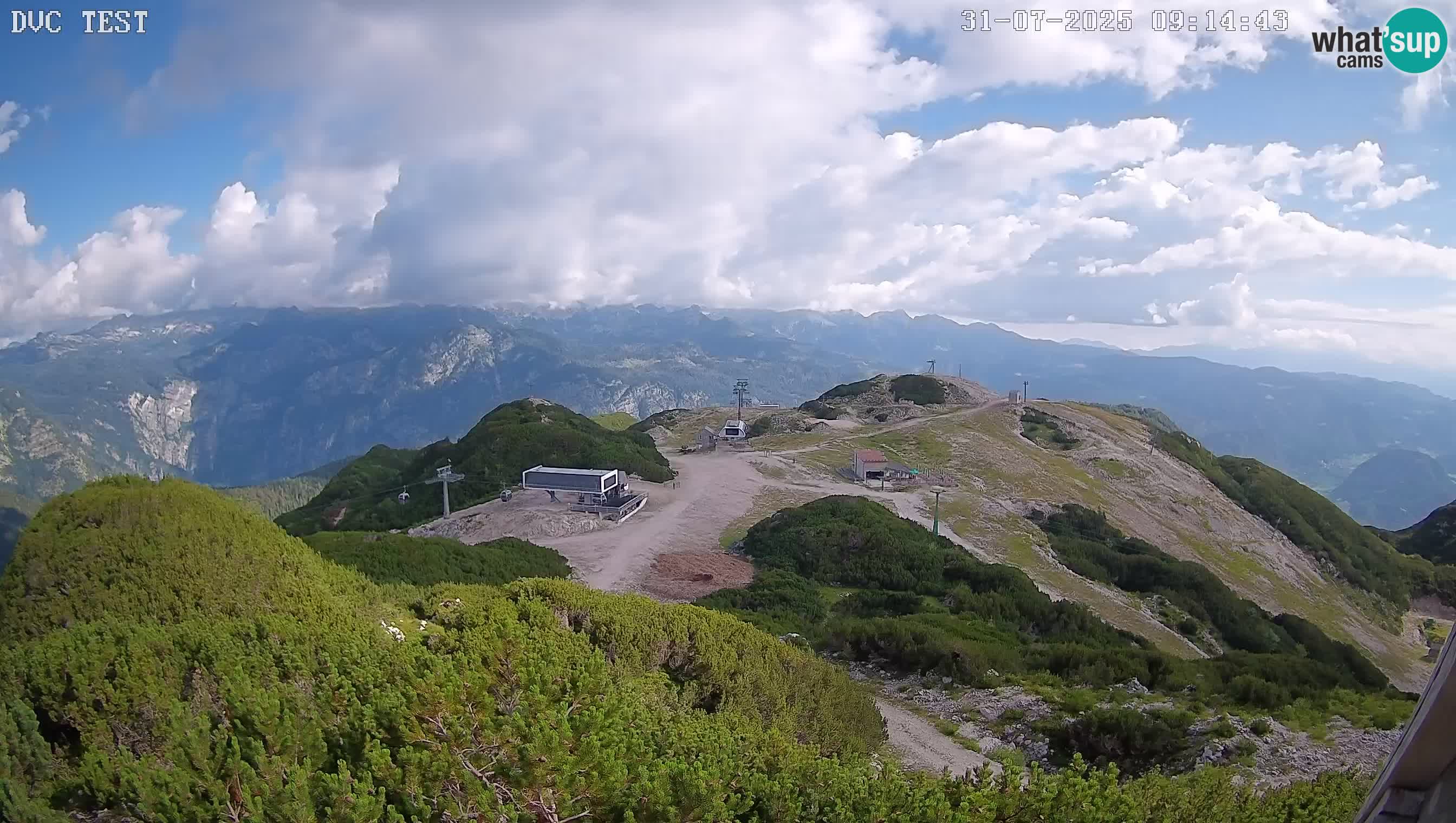 Vogel Ski Resort webcam View from Orlova Glava to Triglav