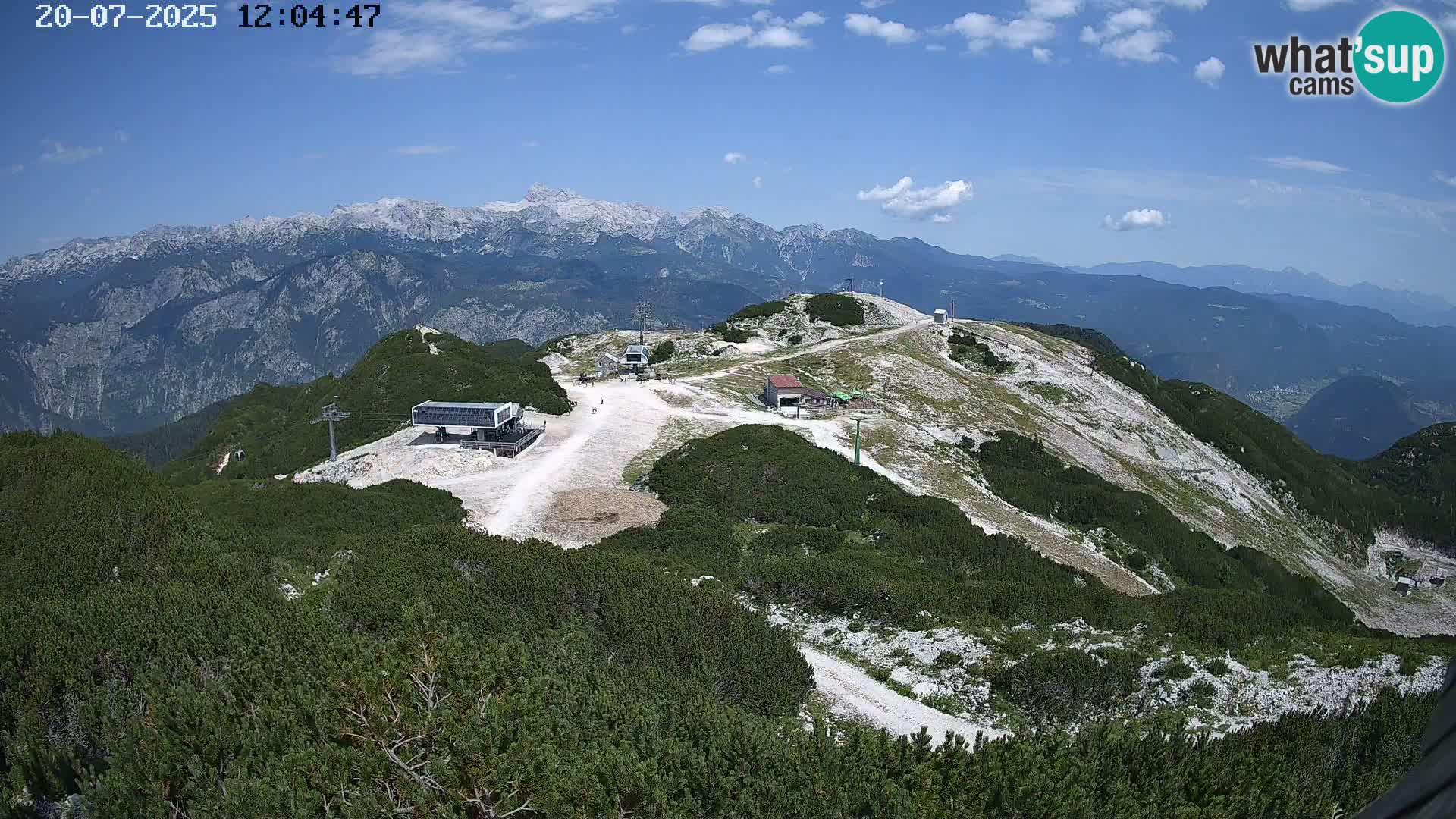 Vogel Ski Resort webcam View from Orlova Glava to Triglav