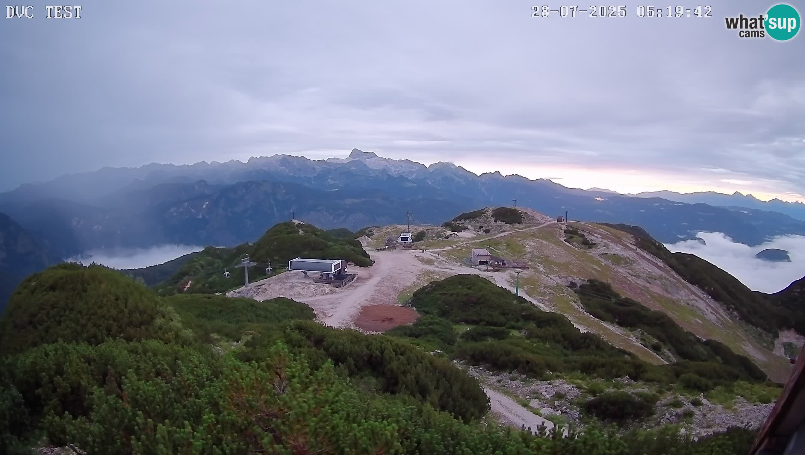 Vogel Ski Resort webcam View from Orlova Glava to Triglav
