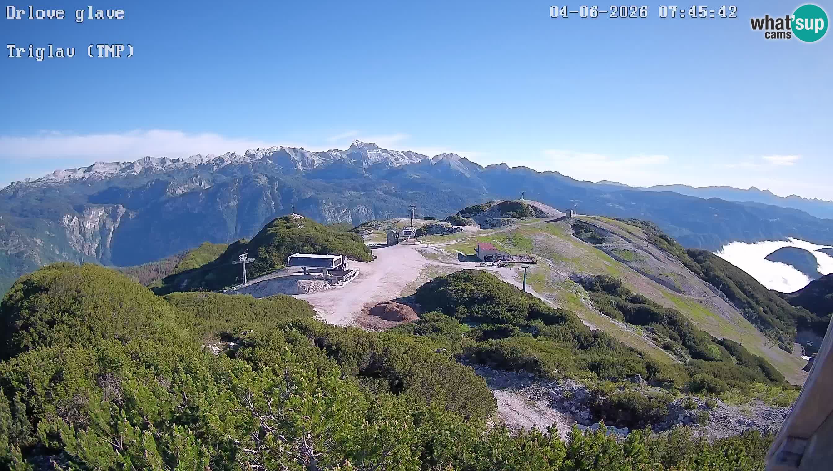 Vogel Ski Resort webcam View from Orlova Glava to Triglav