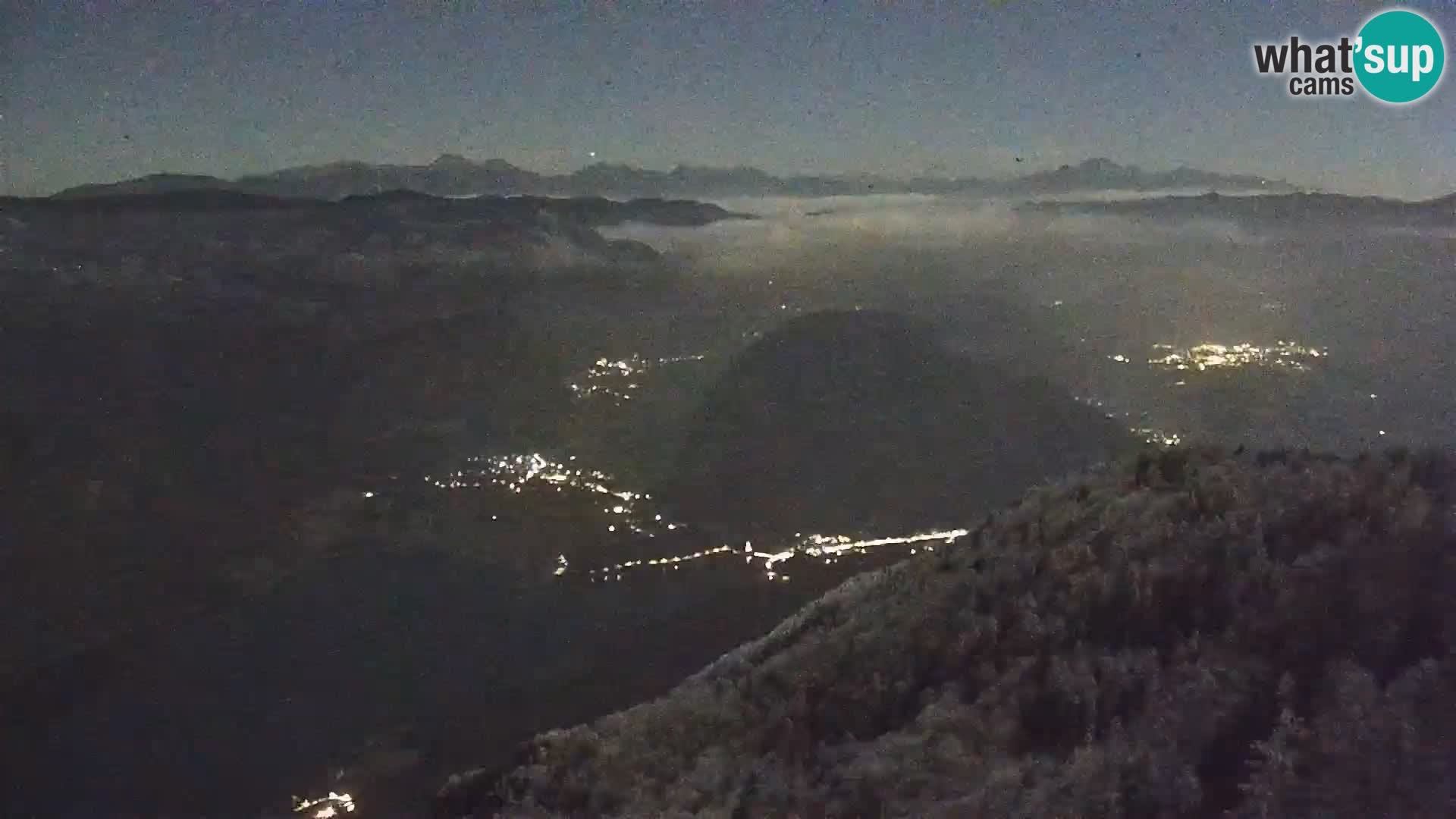 Web kamera Bohinjsko jezero i Triglav – pogled sa skijališta Vogel