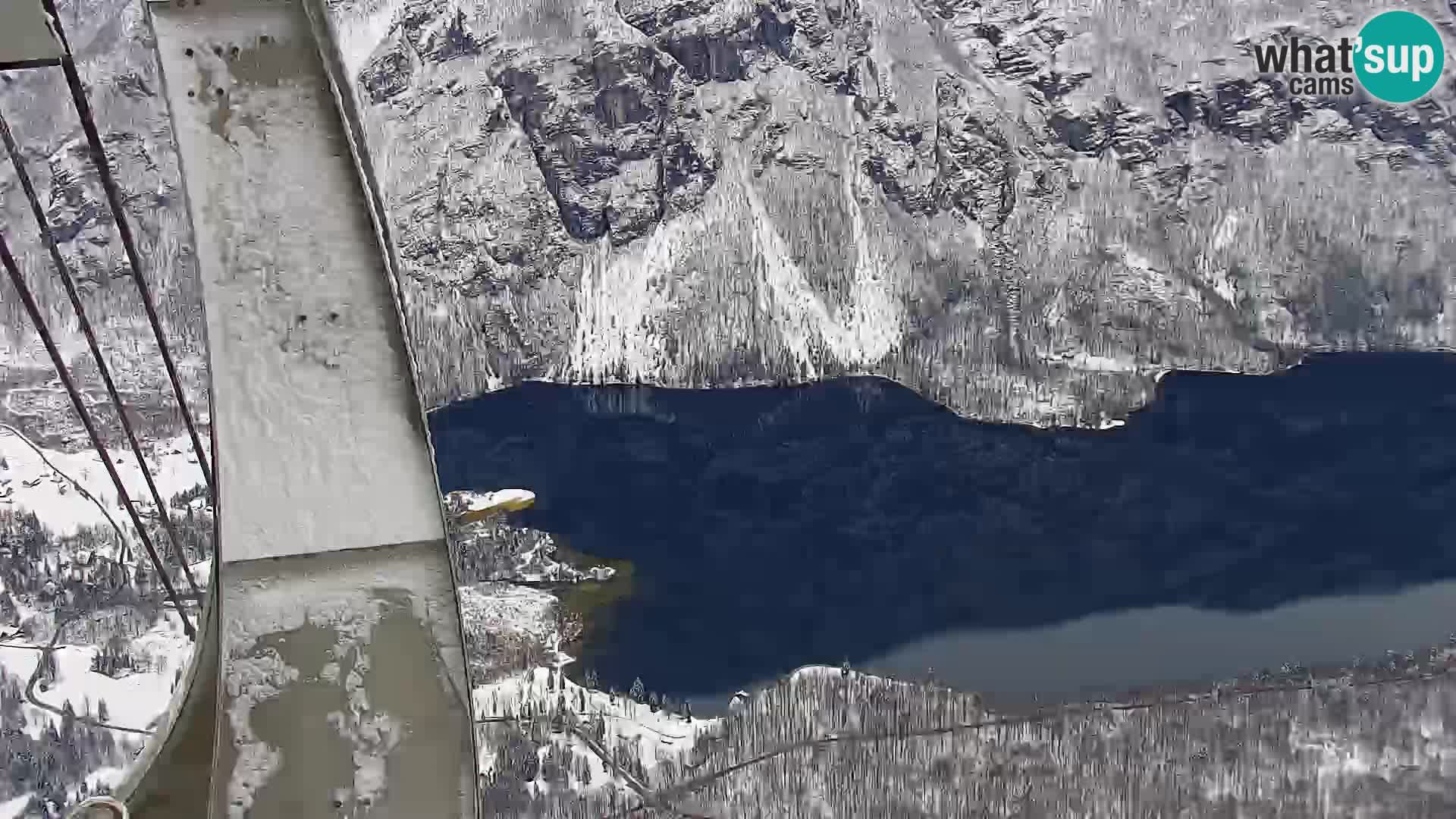 Spletna kamera Bohinj jezero in na Triglav – pogled s smučišča Vogel