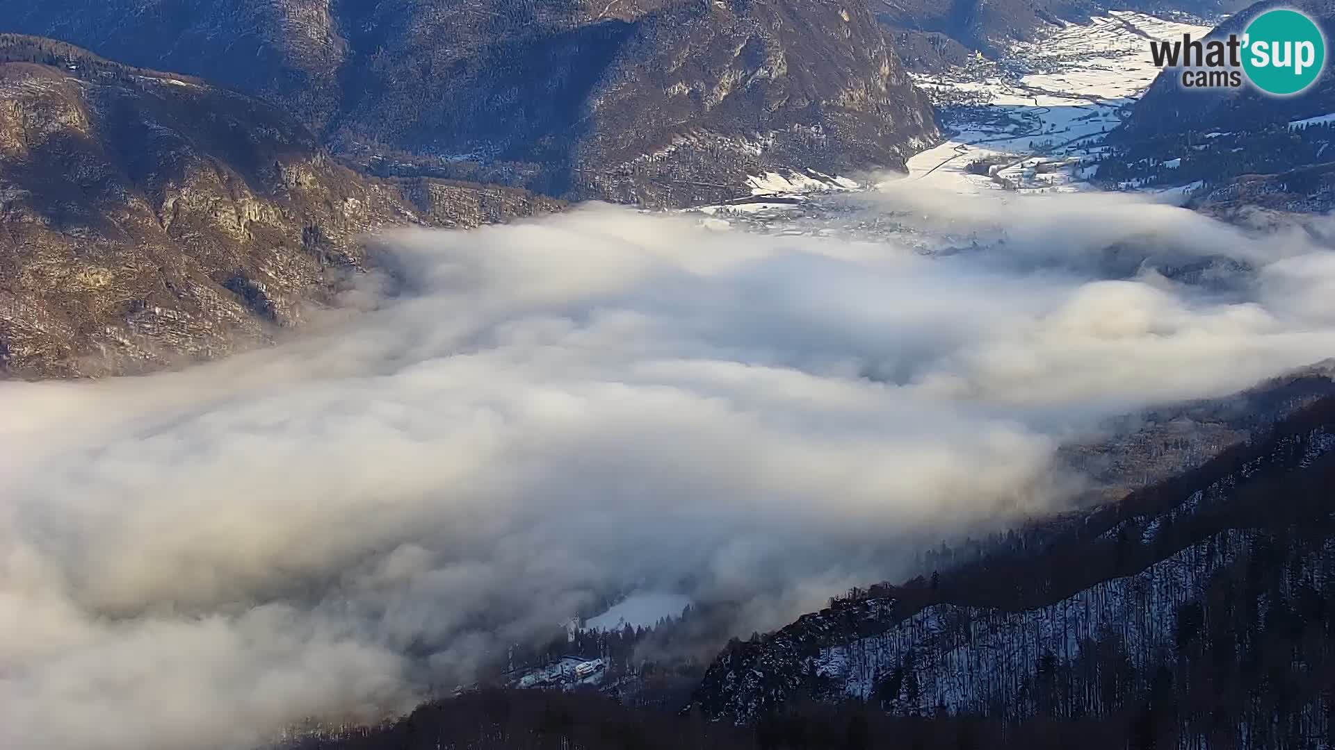 Web kamera Bohinjsko jezero i Triglav – pogled sa skijališta Vogel