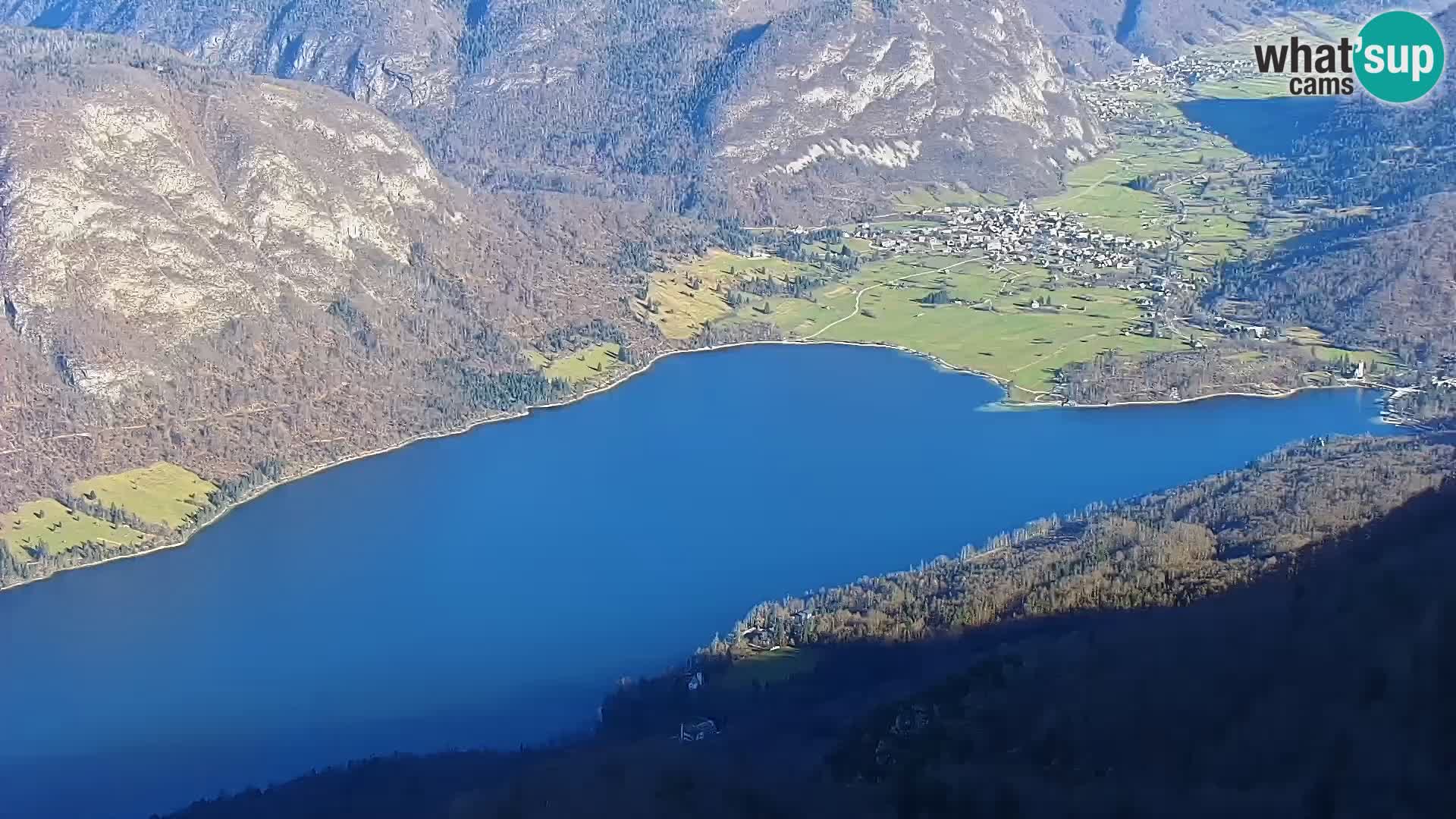 Spletna kamera Bohinj jezero in na Triglav – pogled s smučišča Vogel