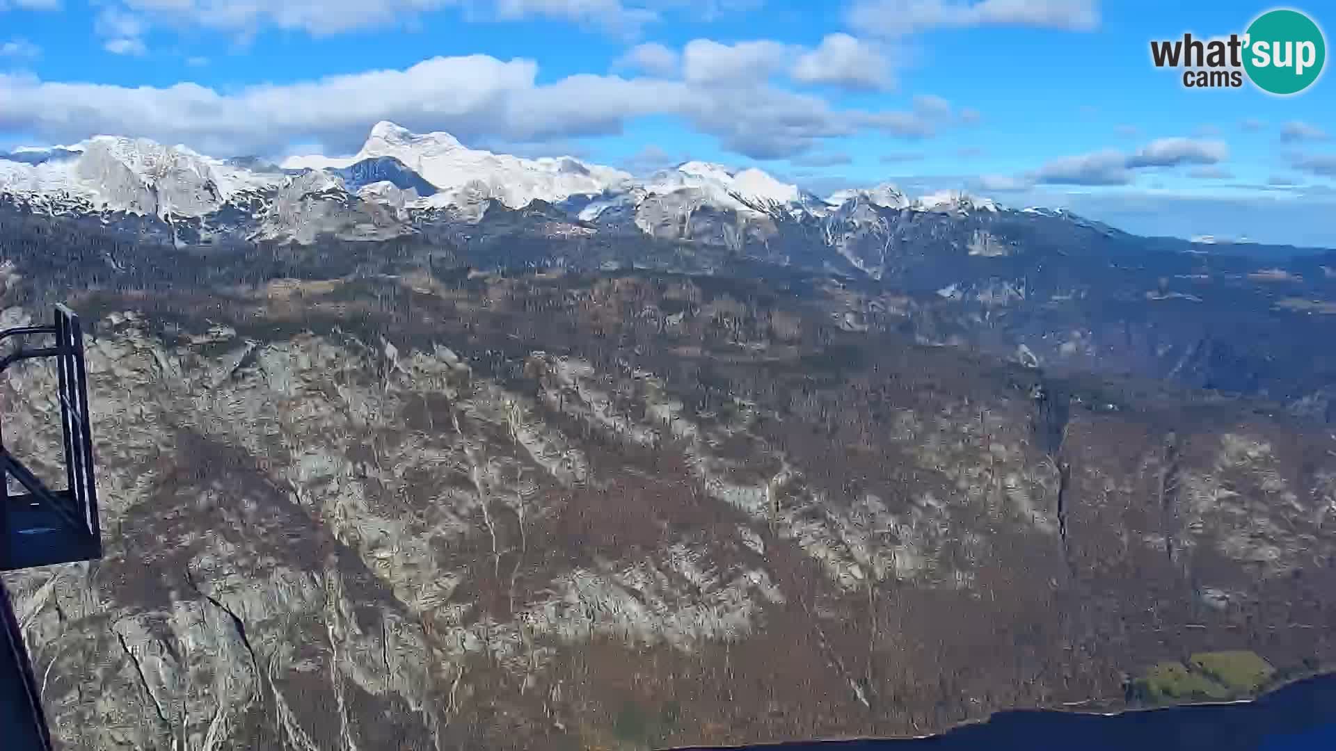 Spletna kamera Bohinj jezero in na Triglav – pogled s smučišča Vogel