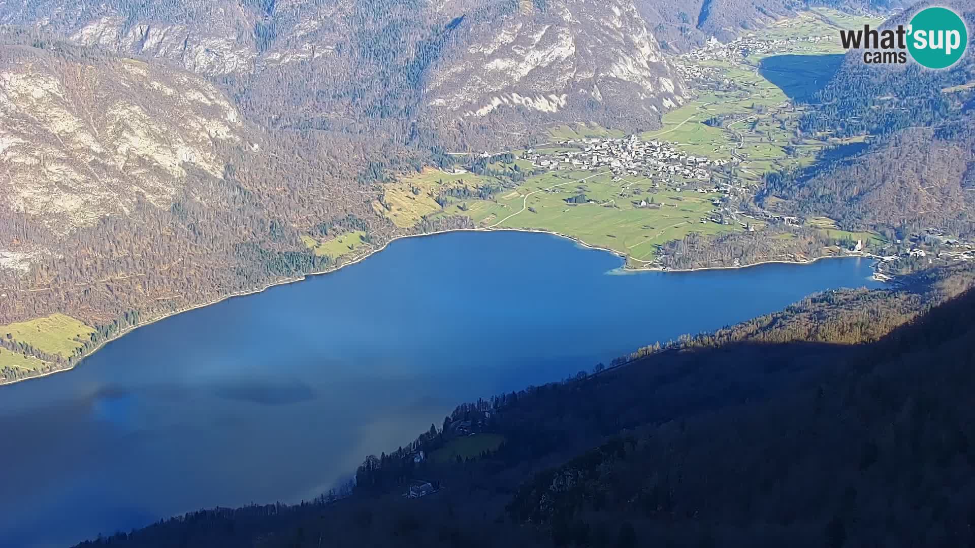 Web kamera Bohinjsko jezero i Triglav – pogled sa skijališta Vogel