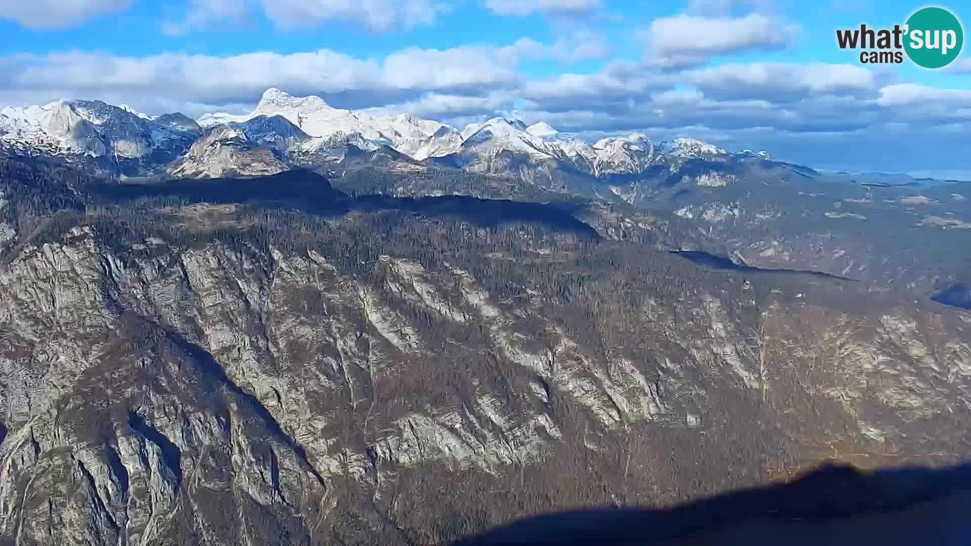 Spletna kamera Bohinj jezero in na Triglav – pogled s smučišča Vogel