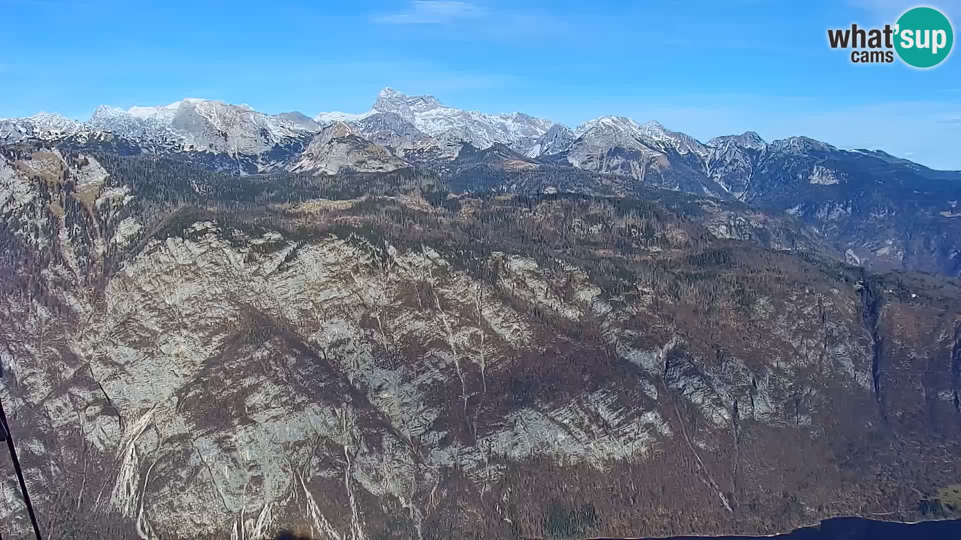 Spletna kamera Bohinj jezero in na Triglav – pogled s smučišča Vogel