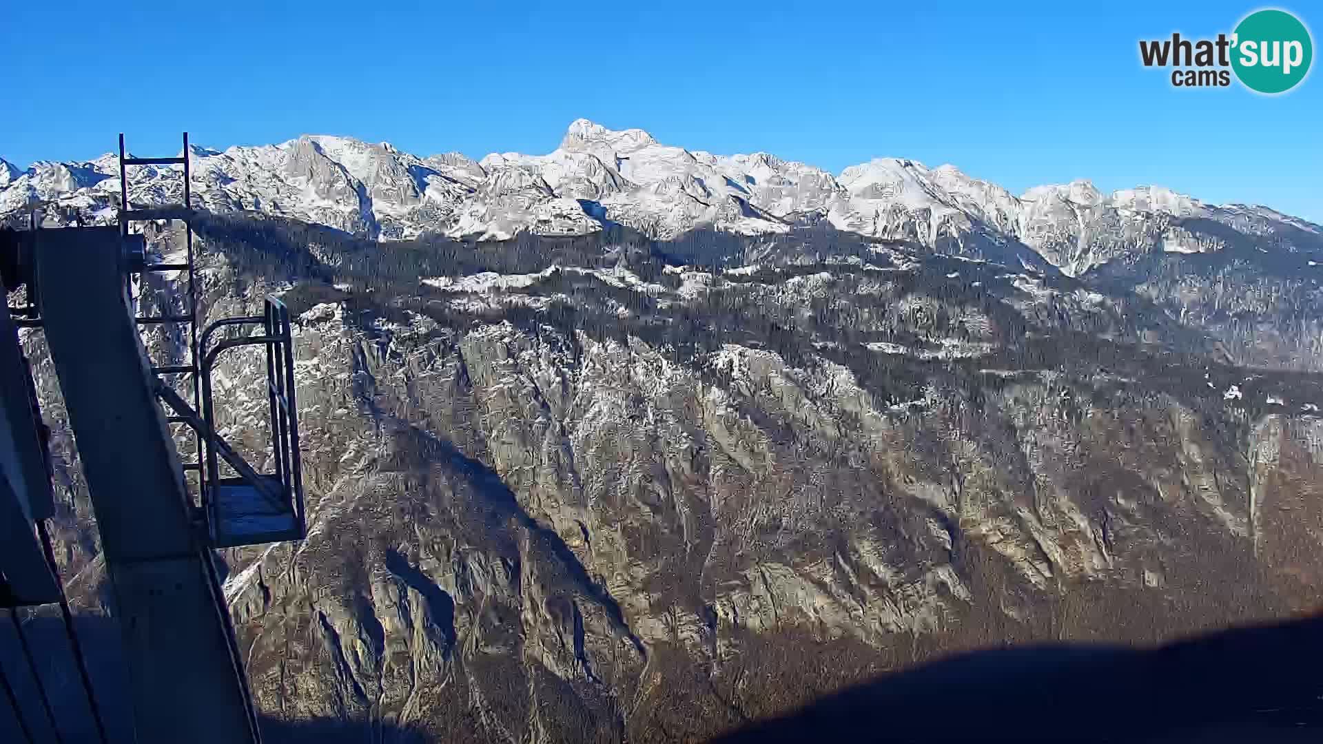 Spletna kamera Bohinj jezero in na Triglav – pogled s smučišča Vogel