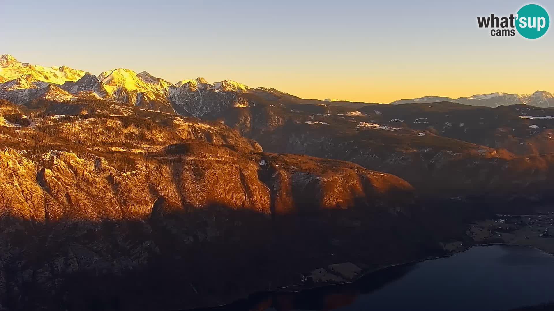 Bohinj lake webcam and Triglav – view from Vogel ski resort