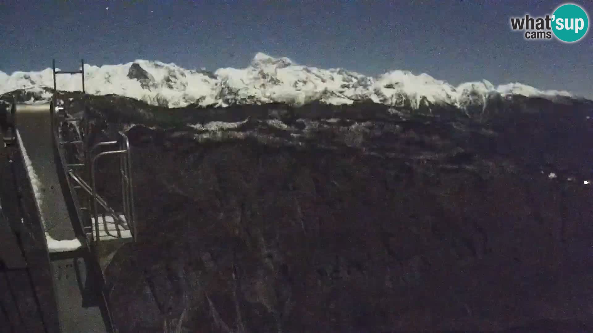 Web kamera Bohinjsko jezero i Triglav – pogled sa skijališta Vogel