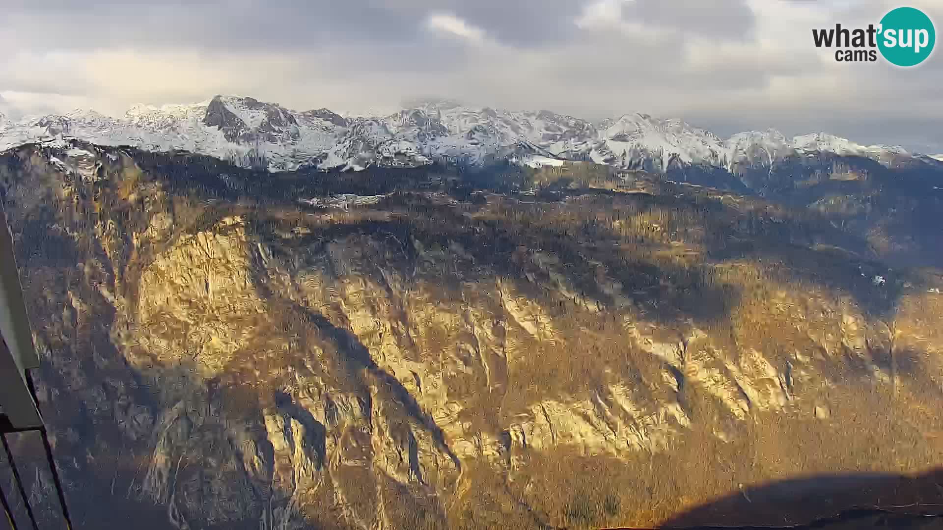 Bohinj lake webcam and Triglav – view from Vogel ski resort