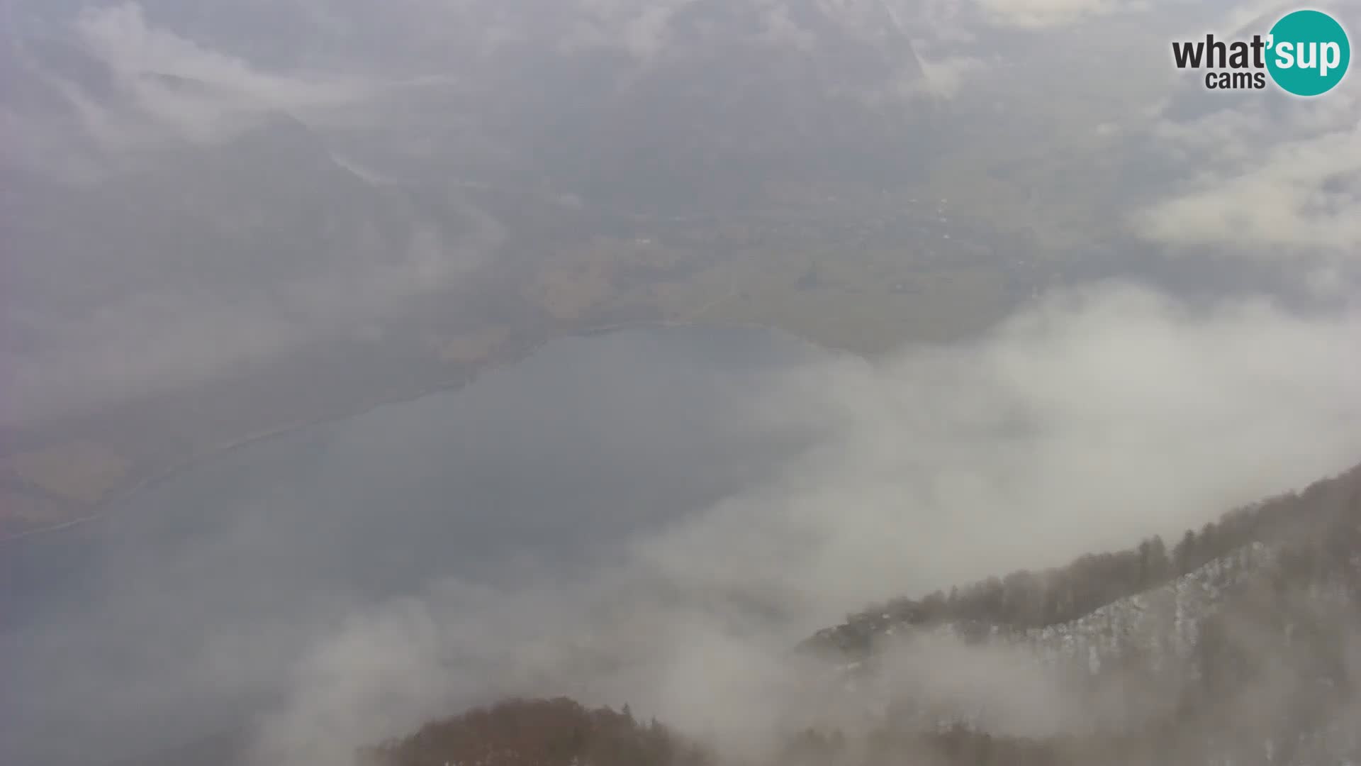 Bohinj lake webcam and Triglav – view from Vogel ski resort