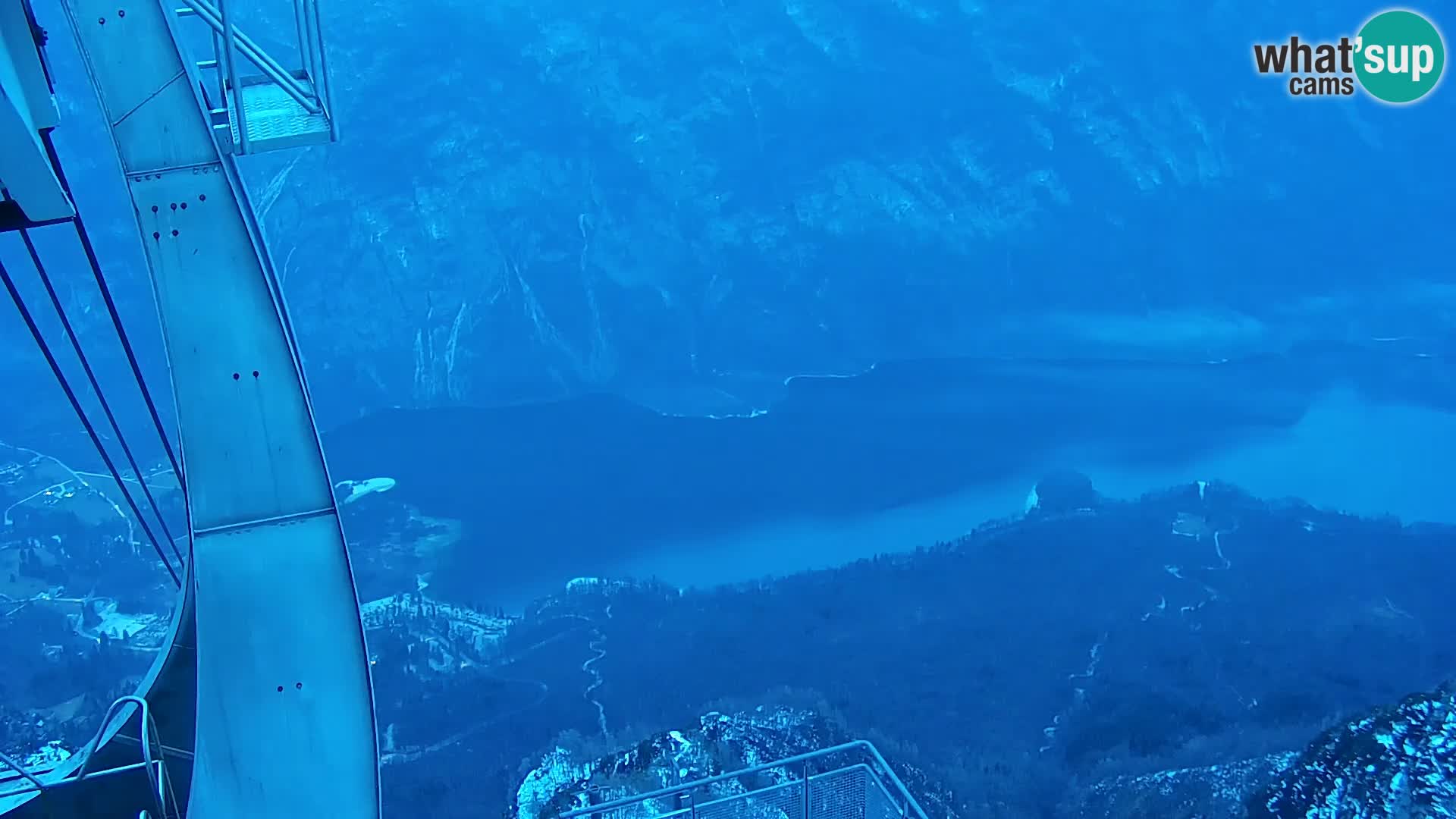 Web kamera Bohinjsko jezero i Triglav – pogled sa skijališta Vogel