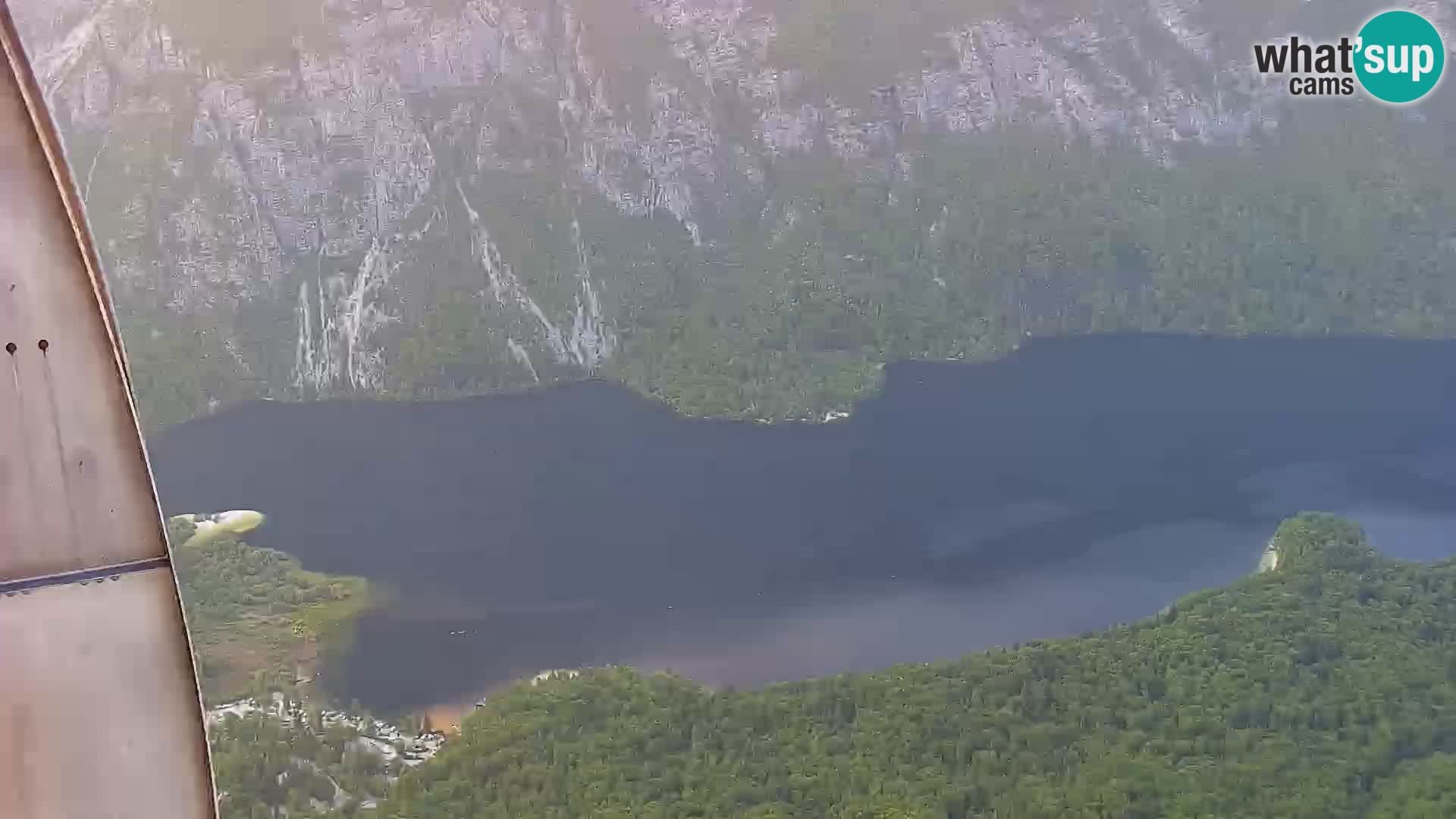 Web kamera Bohinjsko jezero i Triglav – pogled sa skijališta Vogel