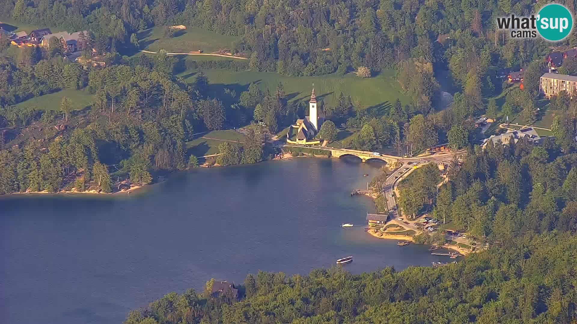 Bohinj lake webcam and Triglav – view from Vogel ski resort