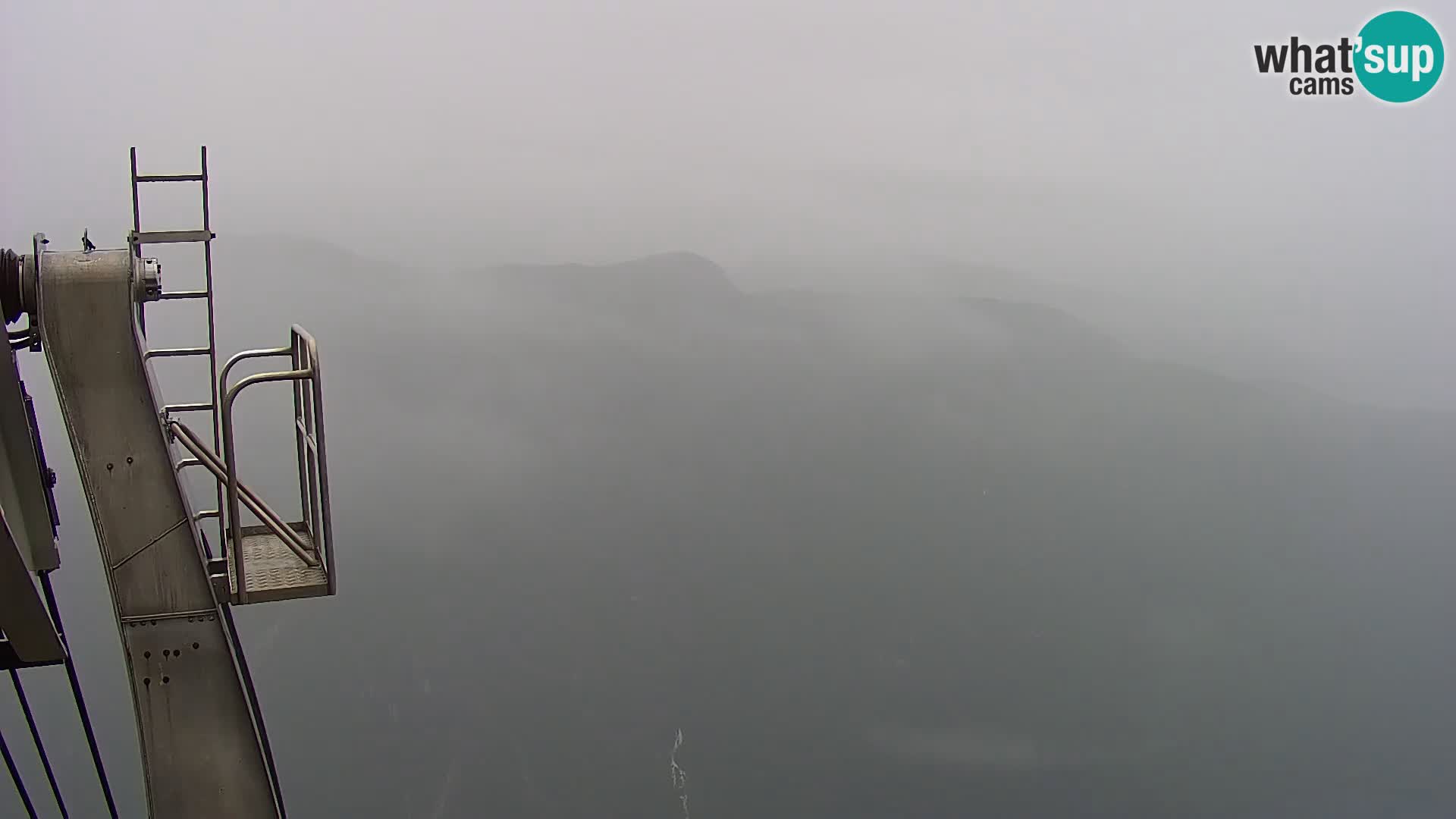Spletna kamera Bohinj jezero in na Triglav – pogled s smučišča Vogel