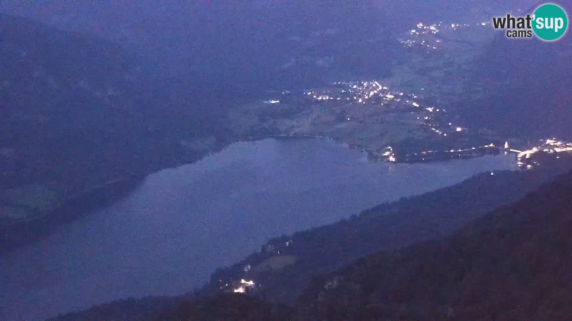 Spletna kamera Bohinj jezero in na Triglav – pogled s smučišča Vogel