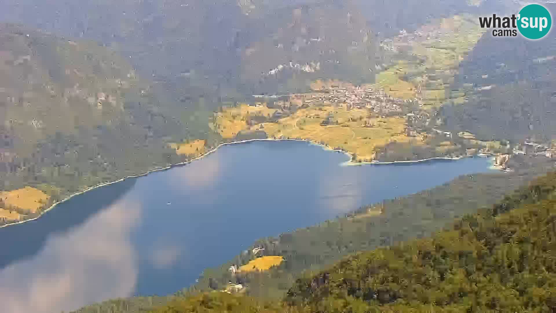 Web kamera Bohinjsko jezero i Triglav – pogled sa skijališta Vogel
