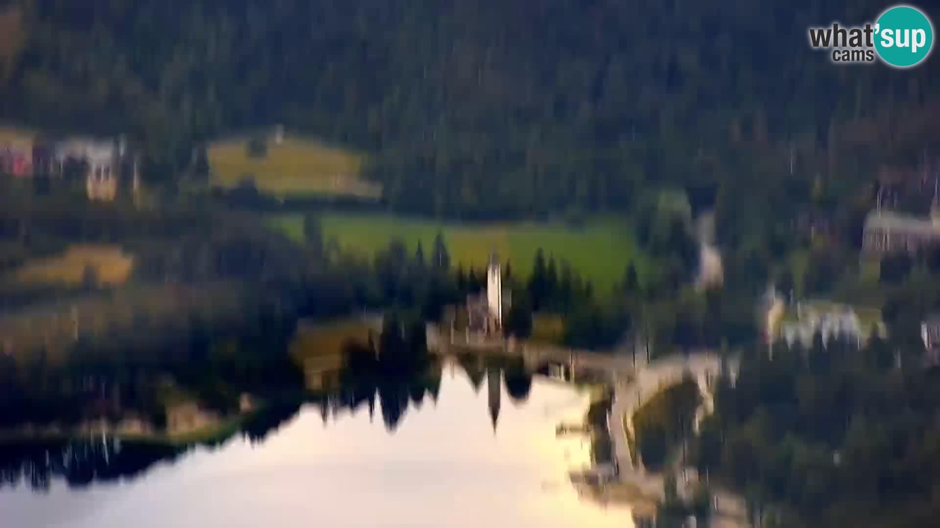 Web kamera Bohinjsko jezero i Triglav – pogled sa skijališta Vogel