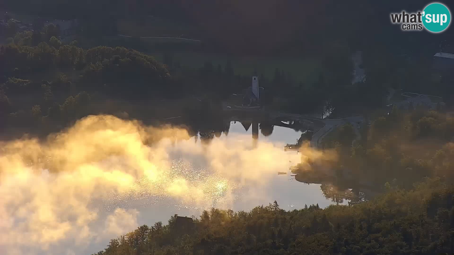 Web kamera Bohinjsko jezero i Triglav – pogled sa skijališta Vogel