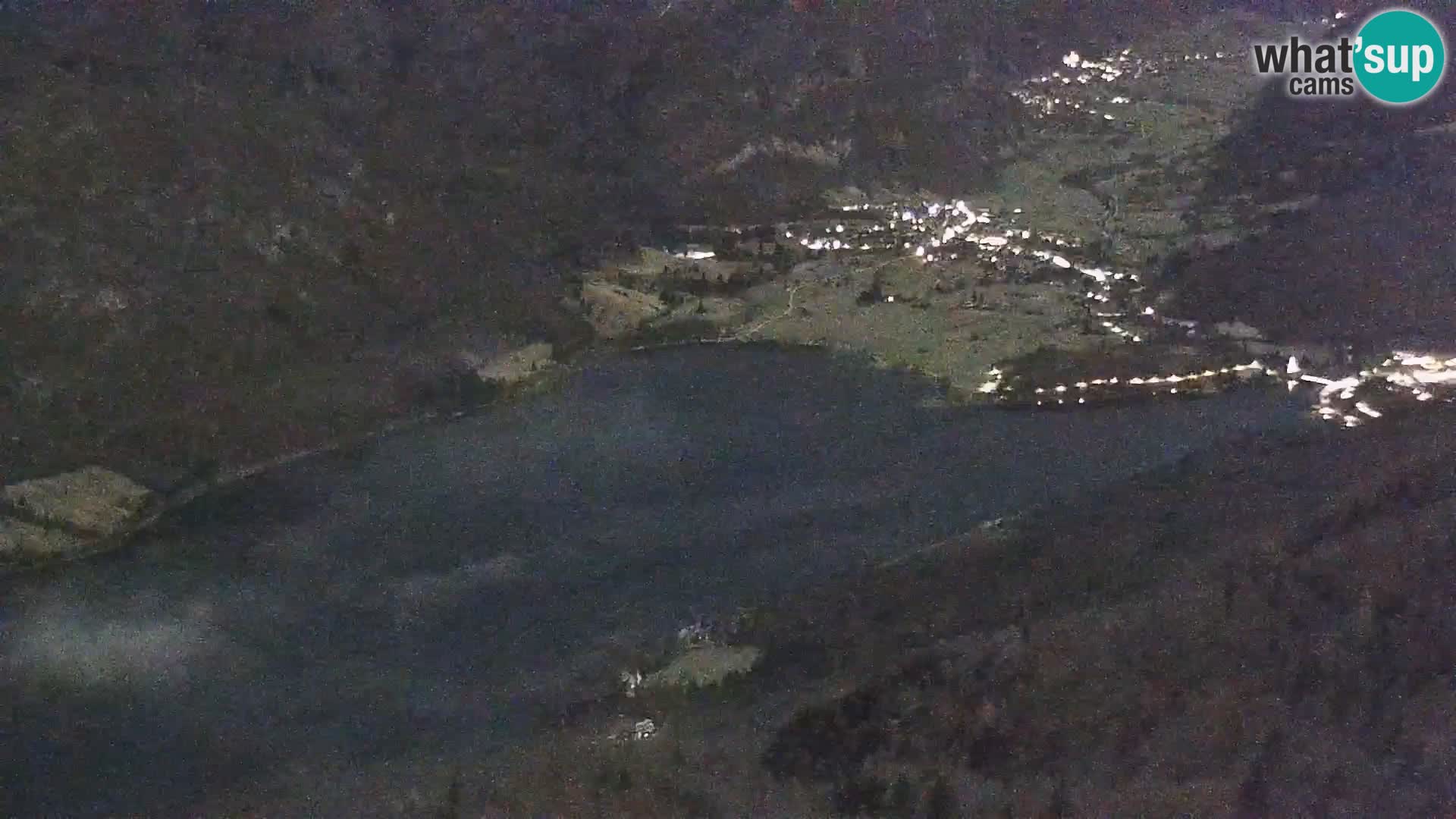 Web kamera Bohinjsko jezero i Triglav – pogled sa skijališta Vogel