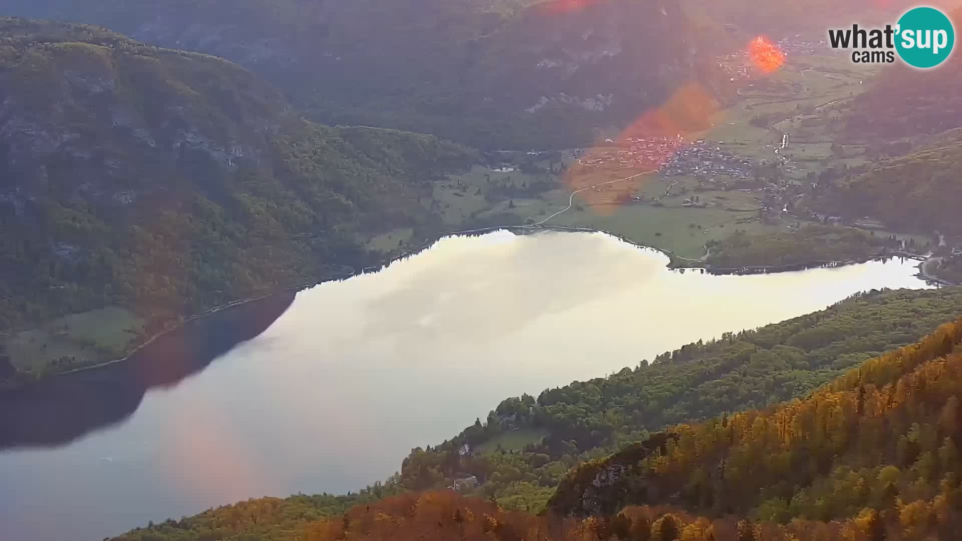 Web kamera Bohinjsko jezero i Triglav – pogled sa skijališta Vogel